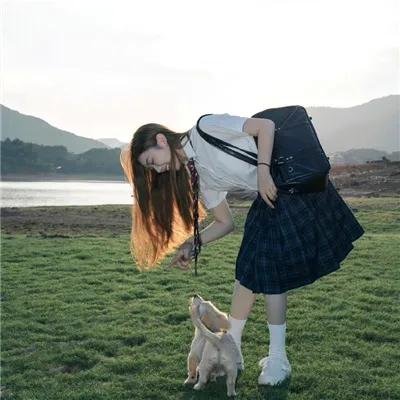 野女孩